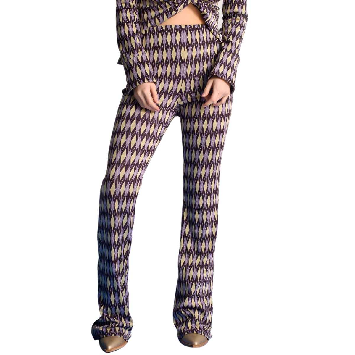 Pantalones Vestimenta Acampanados