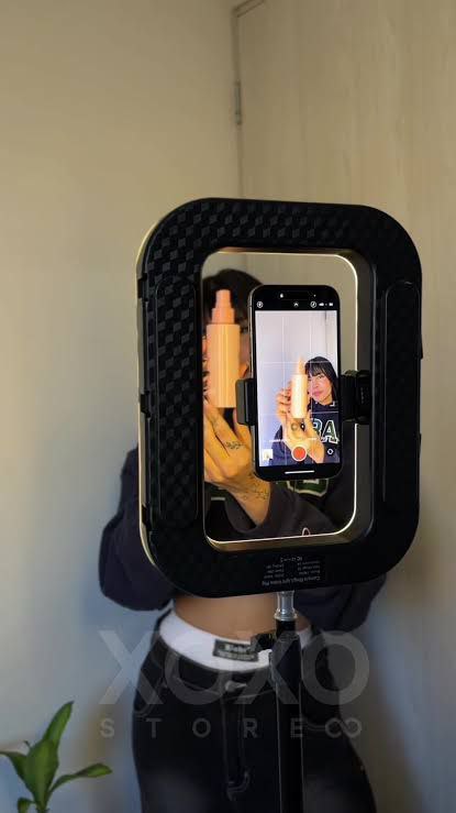 Aro de Luz Cuadrado RGB - Inalámbrico E-30 Celular - Vista 2